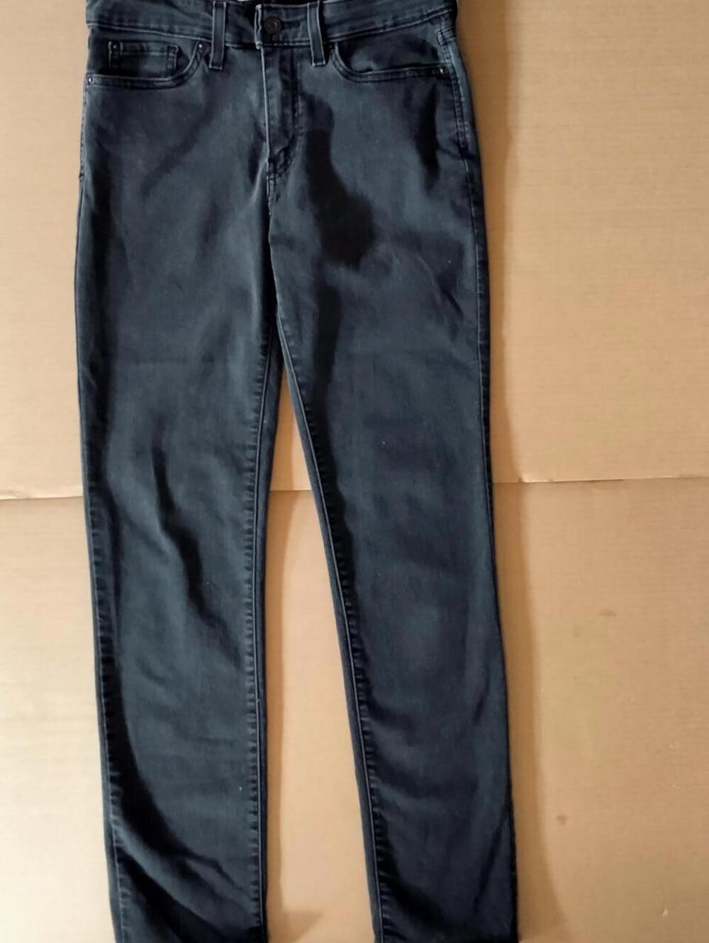 Levis Mid Rise Straight Jeans Womens 29/34 Faded Black Gray Strechy Pants